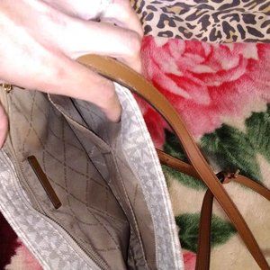 Michael Kors Crossbody